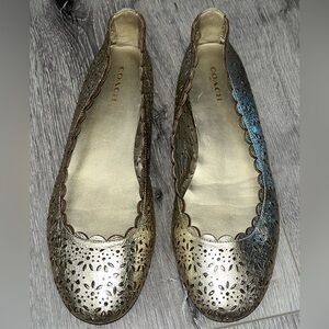 Coach Women’s Champagne Gold Leather Ballet Flats Laser Cut Size 8 / 8.5